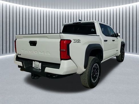 Used 2025 Toyota Tacoma TRD Off-Road image 8