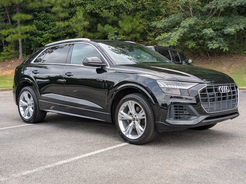 Used 2023 Audi Q8 Premium AWD/4WD image 11
