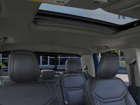 New 2026 Ford Maverick Lobo AWD/4WD image 12