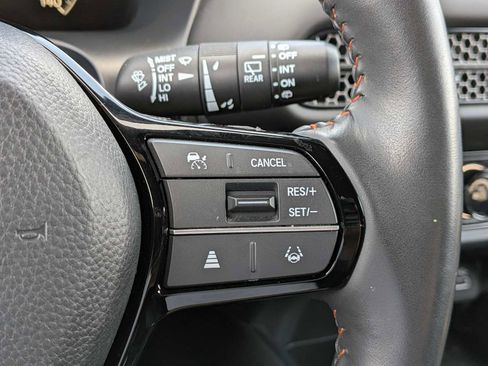 Certified 2025 Honda HR-V Sport image 24