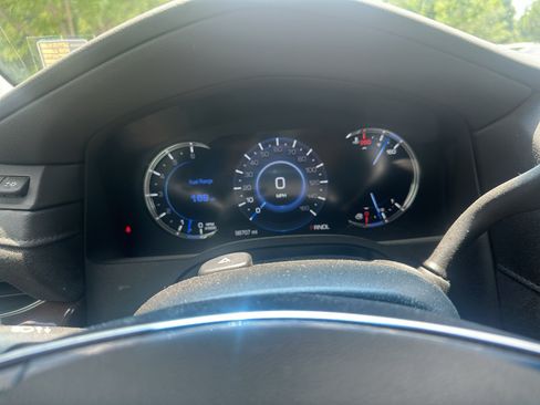Used 2019 Cadillac Escalade ESV Luxury RWD image 6