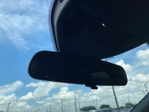 Used 2025 Ford Escape ST-Line image 28