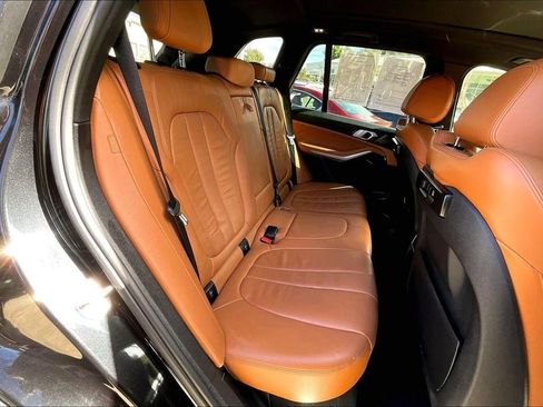 Used 2019 BMW X5 xDrive40i w/ Convenience Package AWD/4WD image 19
