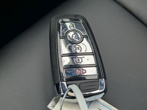 New 2026 Lincoln Corsair Premiere image 25