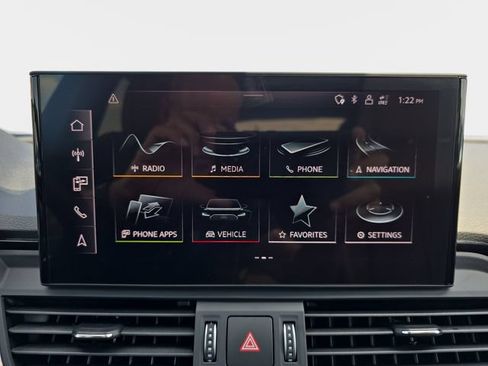 Used 2023 Audi Q5 e Premium w/ Convenience Package AWD/4WD image 24