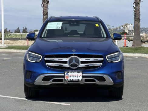 Used 2022 Mercedes-Benz GLC 300 image 2