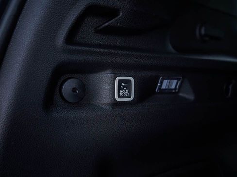 New 2026 Jeep Grand Cherokee L Limited image 9