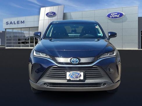 Used 2023 Toyota Venza LE AWD/4WD image 7