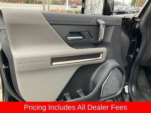 New 2025 GMC Hummer EV 2X AWD/4WD image 4