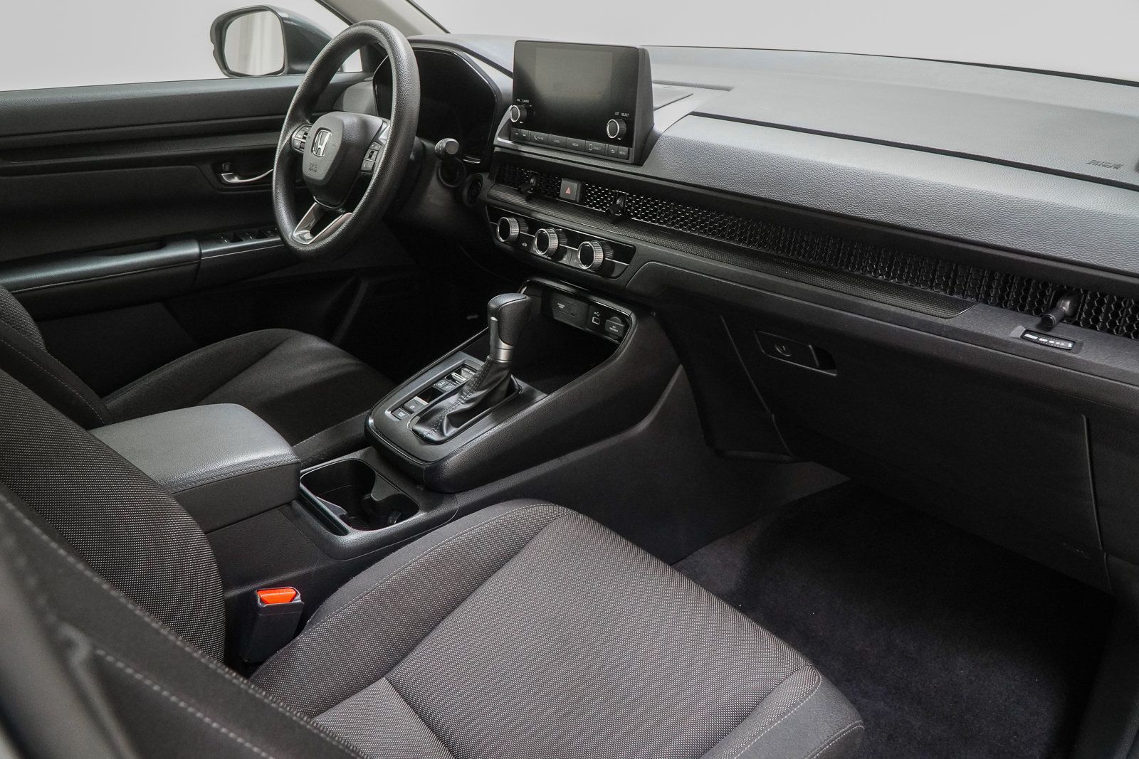 Used 2025 Honda CR-V LX image 32