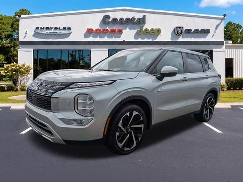 Used 2023 Mitsubishi Outlander SE AWD/4WD image 8