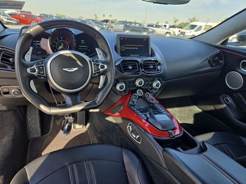 Used 2020 Aston Martin V8 Vantage Coupe image 5