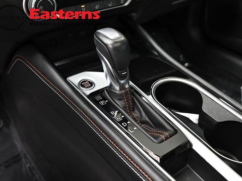 Used 2023 Nissan Altima 2.5 SR w/ SR Premium Package image 13