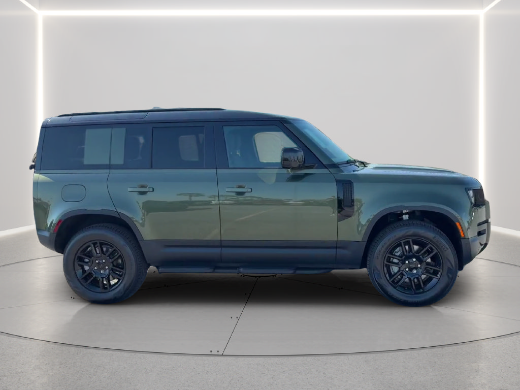 New 2026 Land Rover Defender 110 S AWD/4WD image 4