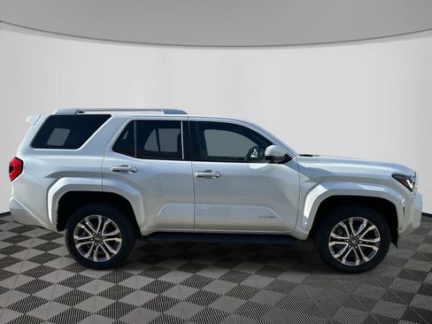 Used 2025 Toyota 4Runner Limited AWD/4WD image 4