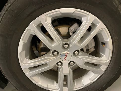 Certified 2023 GMC Terrain SLE image 24