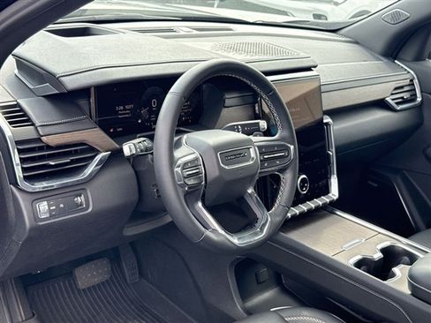 Certified 2024 GMC Acadia Denali FWD image 10