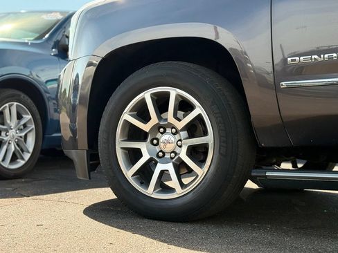 Used 2017 GMC Yukon Denali AWD/4WD image 41