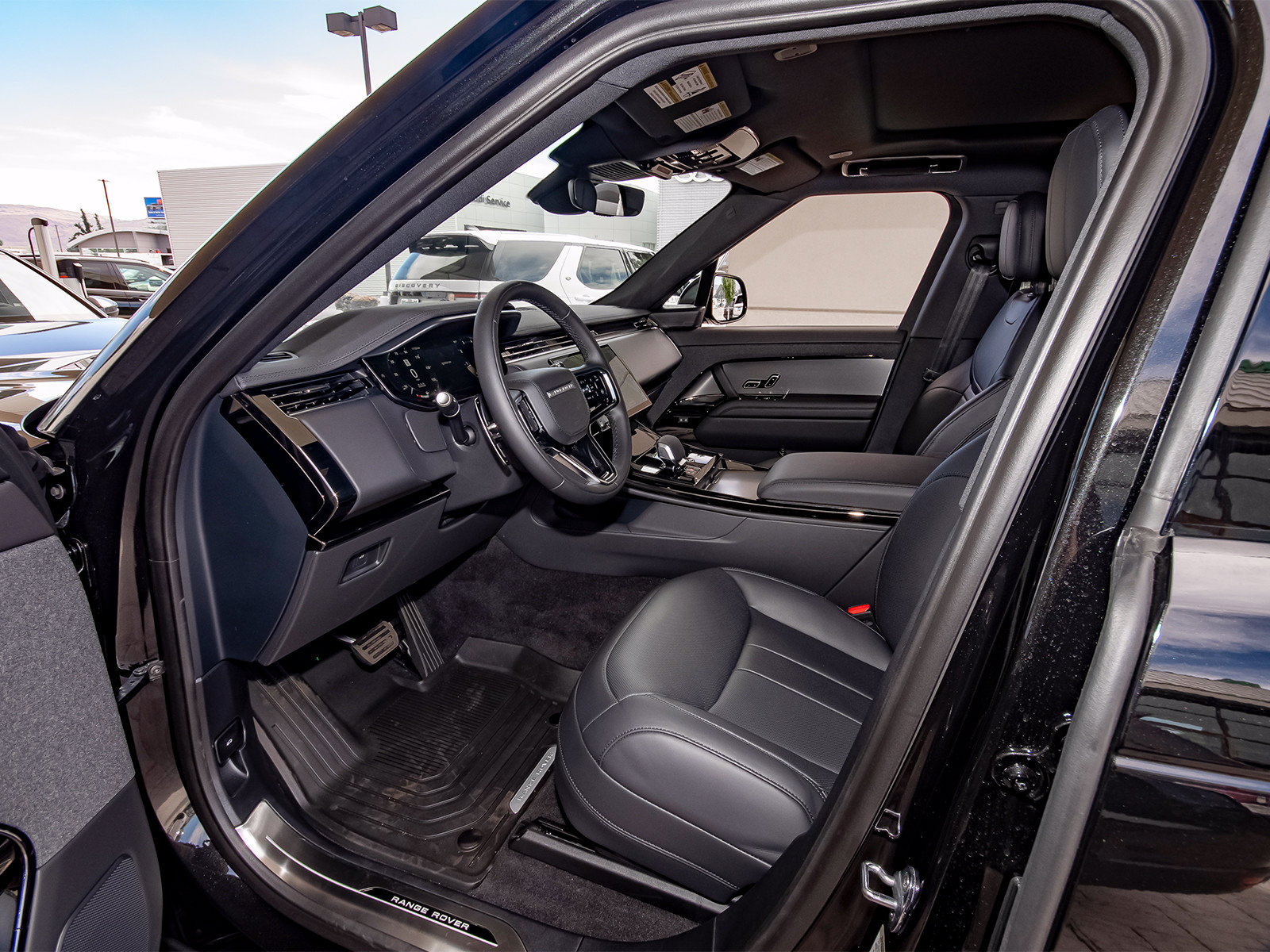 New 2026 Land Rover Range Rover Sport SE AWD/4WD image 33