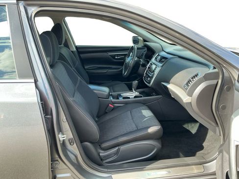Used 2017 Nissan Altima 2.5 SV image 22
