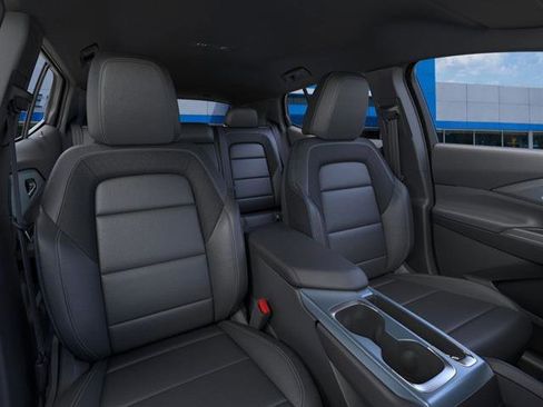 New 2026 Chevrolet Equinox EV LT image 16