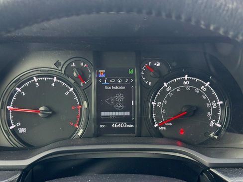 Certified 2024 Toyota 4Runner SR5 Premium image 25