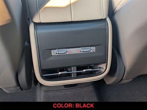 Used 2025 Lincoln Nautilus Reserve image 29