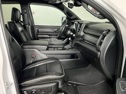 Used 2024 RAM 1500 Limited AWD/4WD image 32