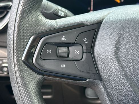 Used 2025 Chevrolet TrailBlazer LT AWD/4WD image 18