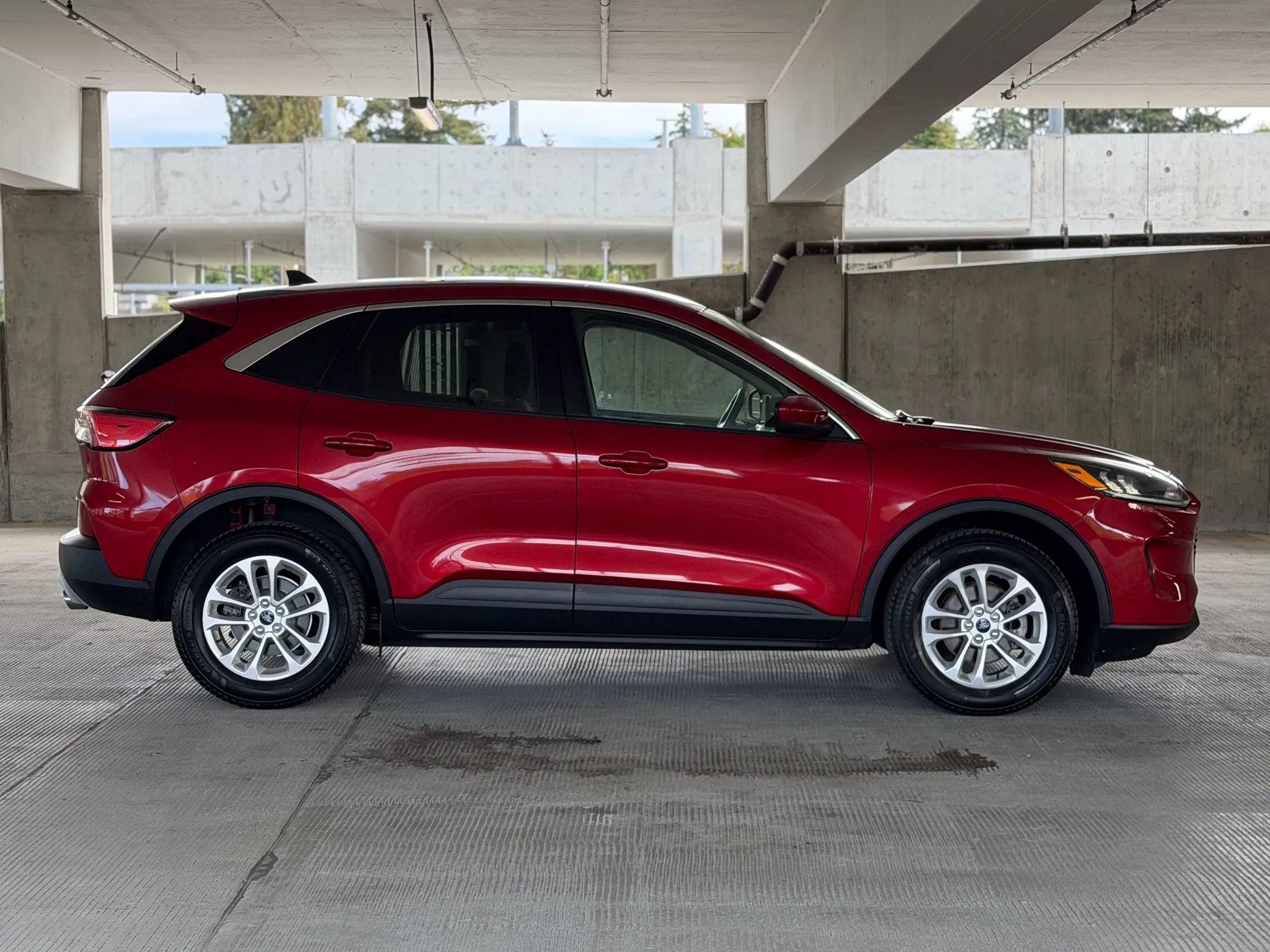 Used 2020 Ford Escape SE AWD/4WD image 5
