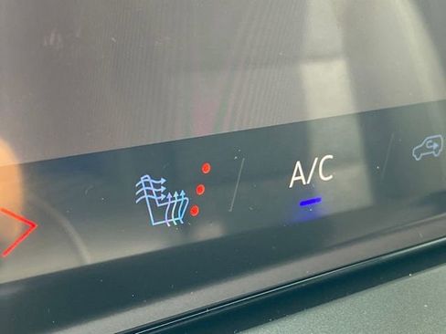 New 2026 Chevrolet Traverse LT w/ Driver Confidence Package image 30