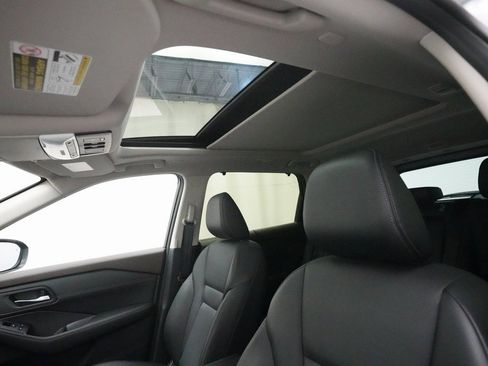 Certified 2023 Nissan Rogue SV w/ SV Premium B Package image 32