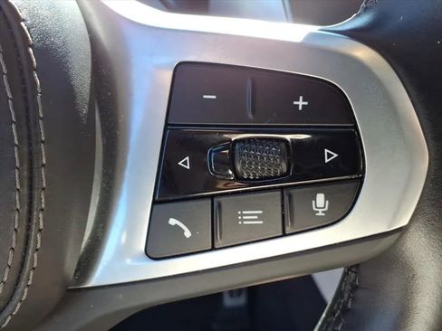 Used 2023 BMW X6 xDrive40i w/ M Sport Package image 19