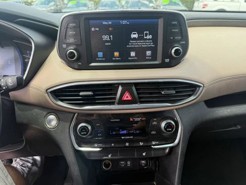 Used 2019 Hyundai Santa Fe SEL FWD image 17
