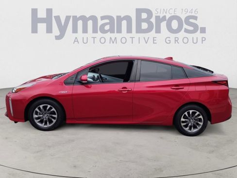 Used 2022 Toyota Prius Limited w/ Premium Convenience Package image 6