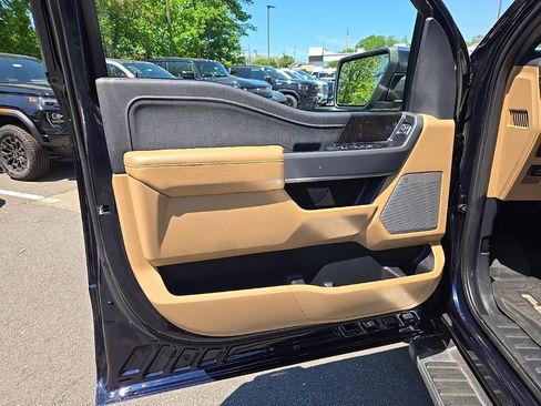 Used 2022 Ford F150 Lariat AWD/4WD image 14