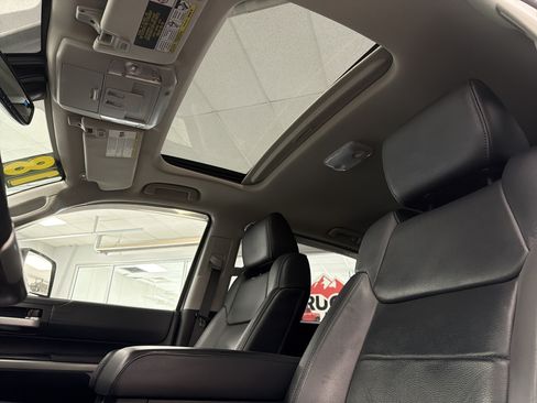 Used 2018 Toyota Tundra Limited w/ Limited Premium Package AWD/4WD image 24