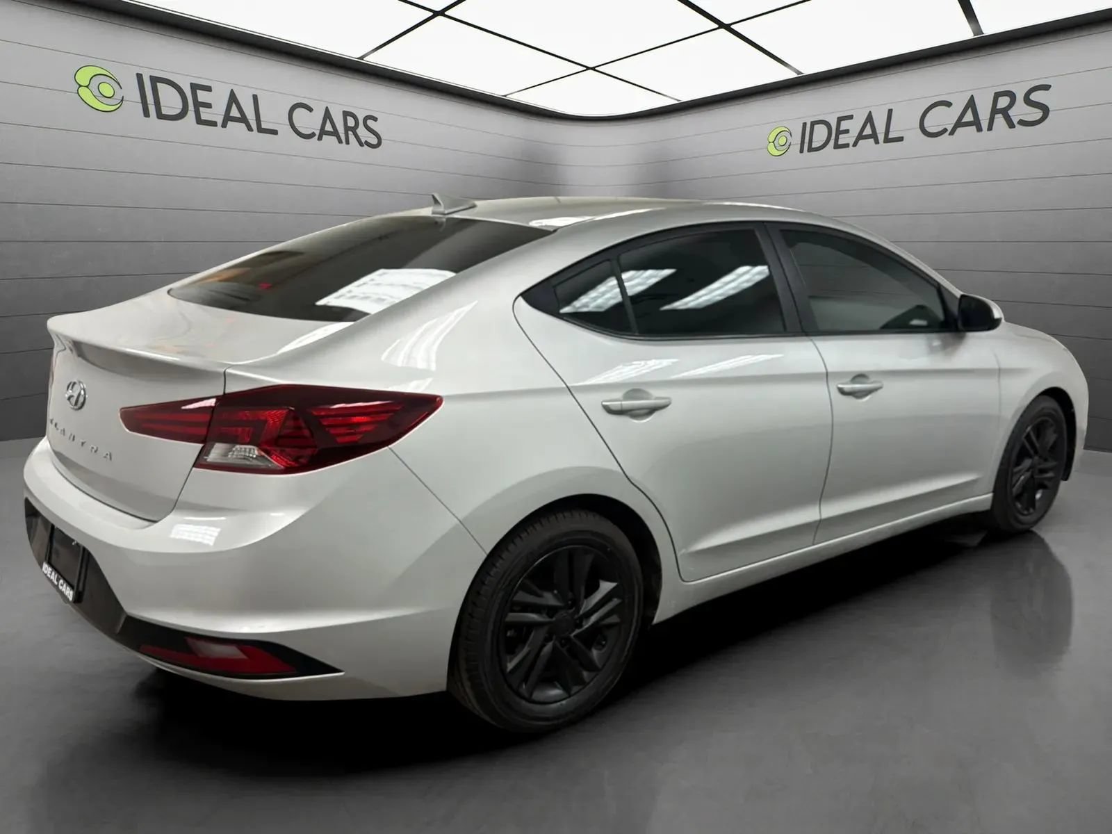 Used 2019 Hyundai Elantra SEL FWD image 5