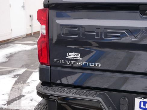 Used 2020 Chevrolet Silverado 1500 LT Trail Boss image 6