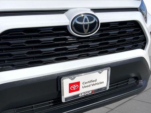 Certified 2025 Toyota RAV4 XLE FWD image 29