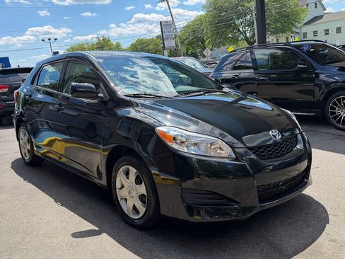 Used 2009 Toyota Matrix FWD image 7