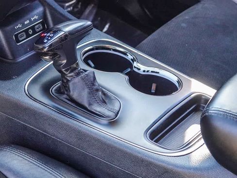 Used 2019 Dodge Durango GT image 17