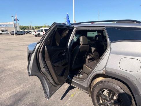 Used 2024 GMC Terrain AT4 w/ Tech Package AWD/4WD image 26