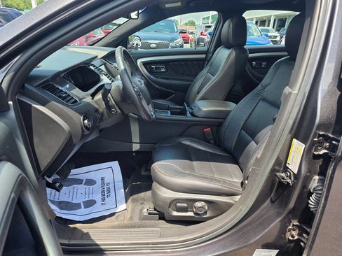 Used 2015 Ford Taurus SEL w/ Equipment Group 201A AWD/4WD image 9