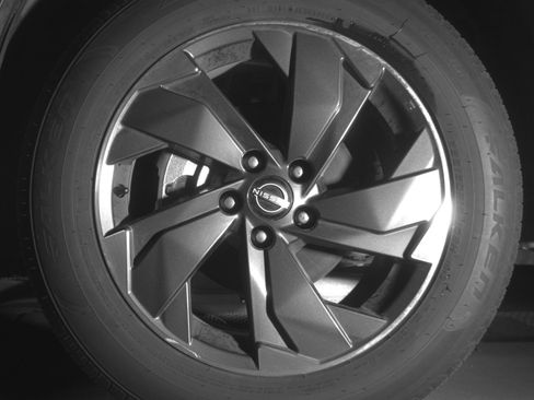 Used 2025 Nissan Rogue SV image 12