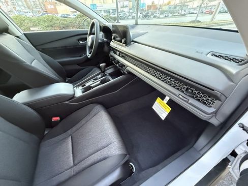 New 2025 Honda Accord LX image 42