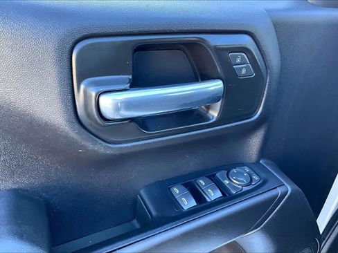 Used 2022 Chevrolet Silverado 1500 Custom Trail Boss image 30