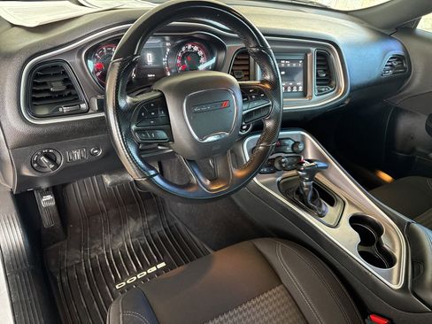 Used 2022 Dodge Challenger SXT w/ Blacktop Package image 29