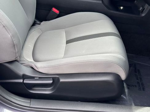 Used 2019 Honda Civic LX image 9