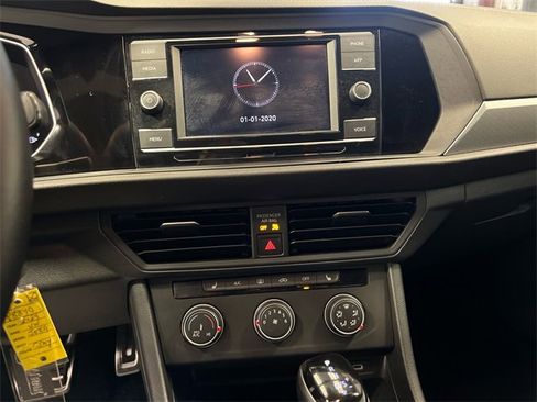 Certified 2024 Volkswagen Jetta Sport image 24